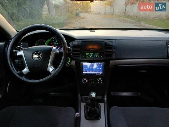 Серый Шевроле Эпика, объемом двигателя 1.99 л и пробегом 210 тыс. км за 4250 $, фото 7 на Automoto.ua