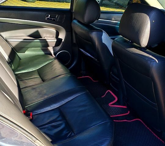 Серый Шевроле Эпика, объемом двигателя 2.5 л и пробегом 470 тыс. км за 3200 $, фото 4 на Automoto.ua