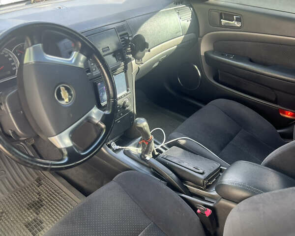 Сірий Шевроле Епіка, об'ємом двигуна 2 л та пробігом 97 тис. км за 5300 $, фото 18 на Automoto.ua