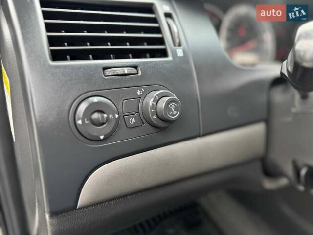 Серый Шевроле Эпика, объемом двигателя 1.99 л и пробегом 253 тыс. км за 4999 $, фото 24 на Automoto.ua