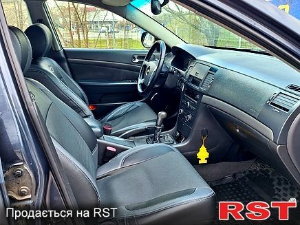 Серый Шевроле Эпика, объемом двигателя 2 л и пробегом 242 тыс. км за 3500 $, фото 4 на Automoto.ua