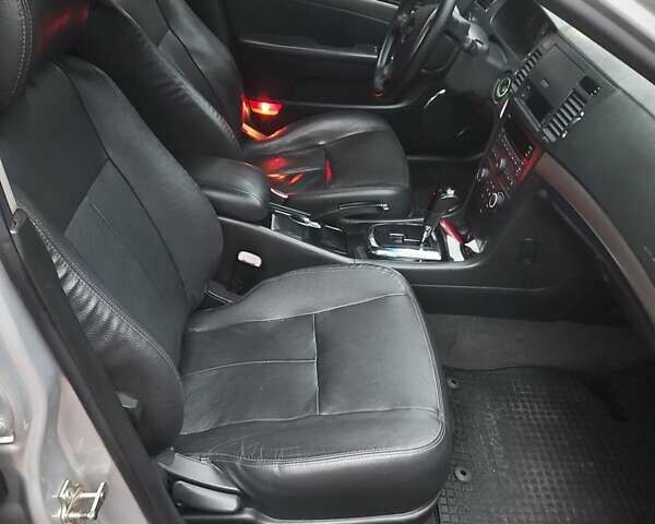 Сірий Шевроле Епіка, об'ємом двигуна 1.99 л та пробігом 164 тис. км за 5777 $, фото 6 на Automoto.ua