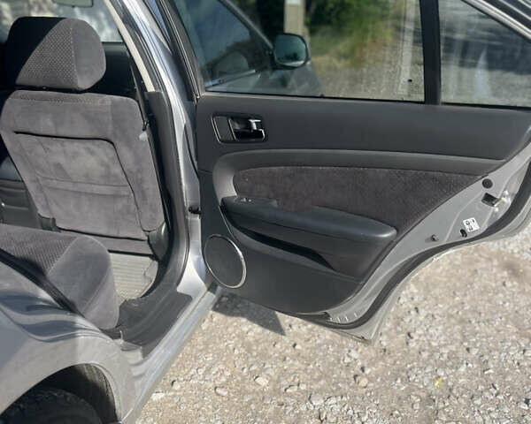 Сірий Шевроле Епіка, об'ємом двигуна 2 л та пробігом 97 тис. км за 5300 $, фото 38 на Automoto.ua