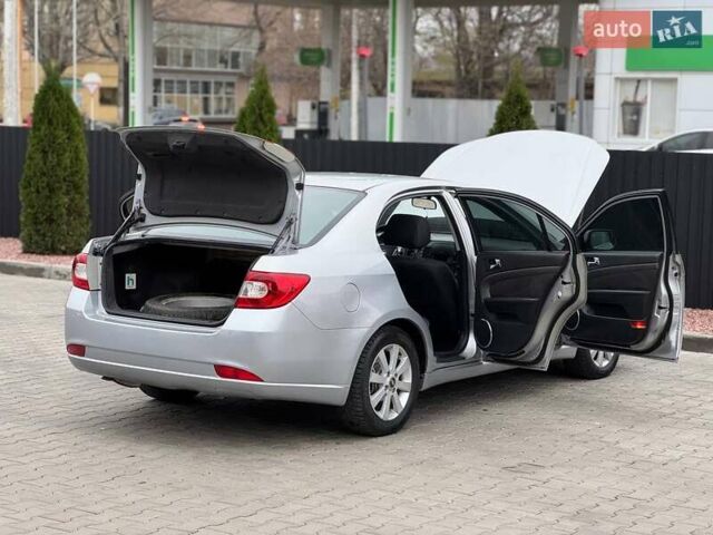 Серый Шевроле Эпика, объемом двигателя 1.99 л и пробегом 253 тыс. км за 4999 $, фото 27 на Automoto.ua