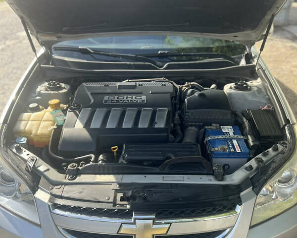 Сірий Шевроле Епіка, об'ємом двигуна 2 л та пробігом 97 тис. км за 5300 $, фото 46 на Automoto.ua