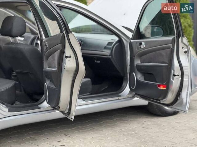 Серый Шевроле Эпика, объемом двигателя 1.99 л и пробегом 253 тыс. км за 4999 $, фото 30 на Automoto.ua