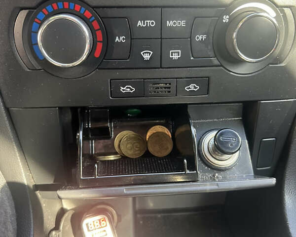 Сірий Шевроле Епіка, об'ємом двигуна 2 л та пробігом 97 тис. км за 5300 $, фото 27 на Automoto.ua