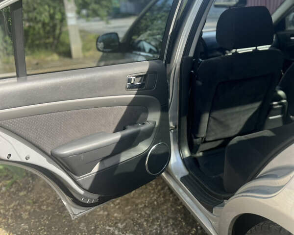 Сірий Шевроле Епіка, об'ємом двигуна 2 л та пробігом 97 тис. км за 5300 $, фото 36 на Automoto.ua