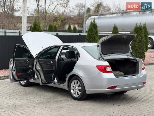 Серый Шевроле Эпика, объемом двигателя 1.99 л и пробегом 253 тыс. км за 4999 $, фото 16 на Automoto.ua