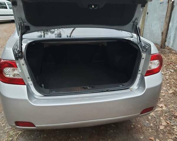 Сірий Шевроле Епіка, об'ємом двигуна 1.99 л та пробігом 164 тис. км за 5777 $, фото 5 на Automoto.ua