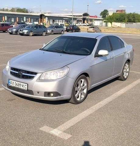 Сірий Шевроле Епіка, об'ємом двигуна 2 л та пробігом 256 тис. км за 4719 $, фото 1 на Automoto.ua