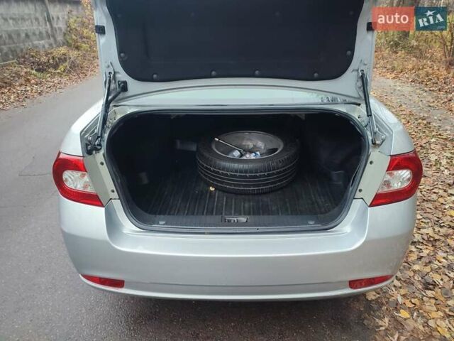 Сірий Шевроле Епіка, об'ємом двигуна 1.99 л та пробігом 180 тис. км за 4500 $, фото 18 на Automoto.ua