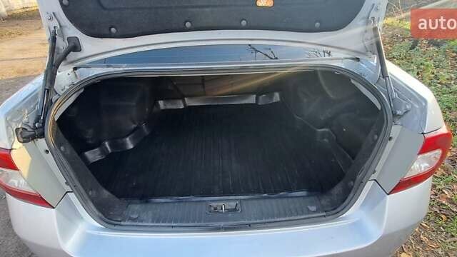 Сірий Шевроле Епіка, об'ємом двигуна 1.99 л та пробігом 150 тис. км за 6500 $, фото 3 на Automoto.ua