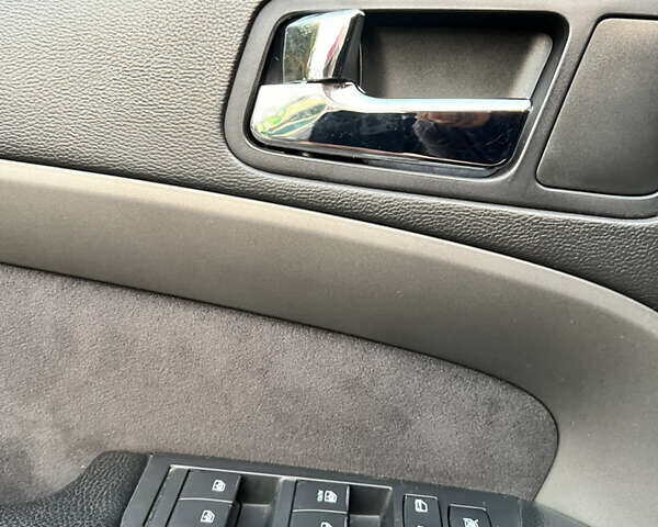 Сірий Шевроле Епіка, об'ємом двигуна 2 л та пробігом 192 тис. км за 5700 $, фото 24 на Automoto.ua