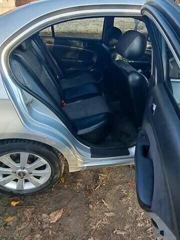 Сірий Шевроле Епіка, об'ємом двигуна 1.99 л та пробігом 150 тис. км за 6500 $, фото 13 на Automoto.ua