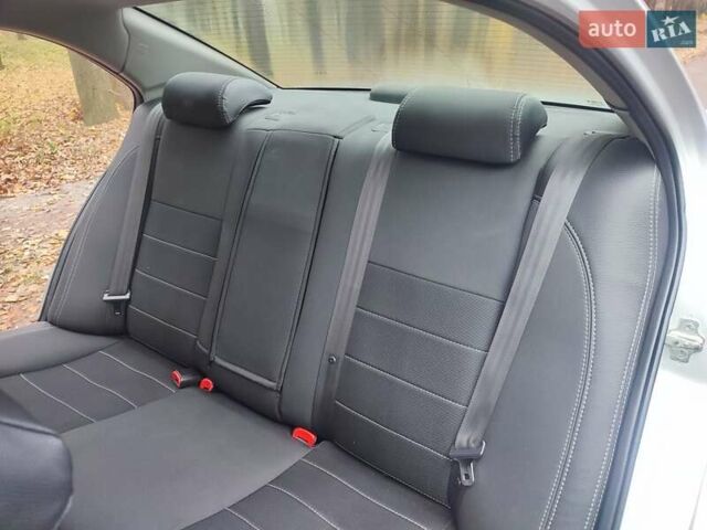 Сірий Шевроле Епіка, об'ємом двигуна 1.99 л та пробігом 180 тис. км за 4500 $, фото 19 на Automoto.ua