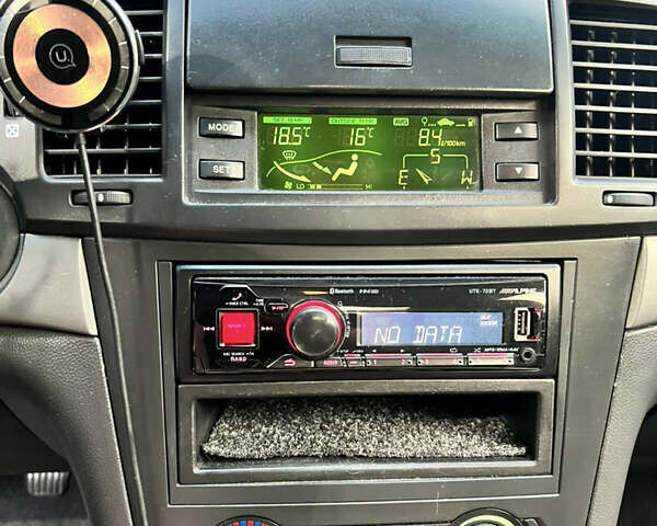 Сірий Шевроле Епіка, об'ємом двигуна 2 л та пробігом 192 тис. км за 5700 $, фото 23 на Automoto.ua