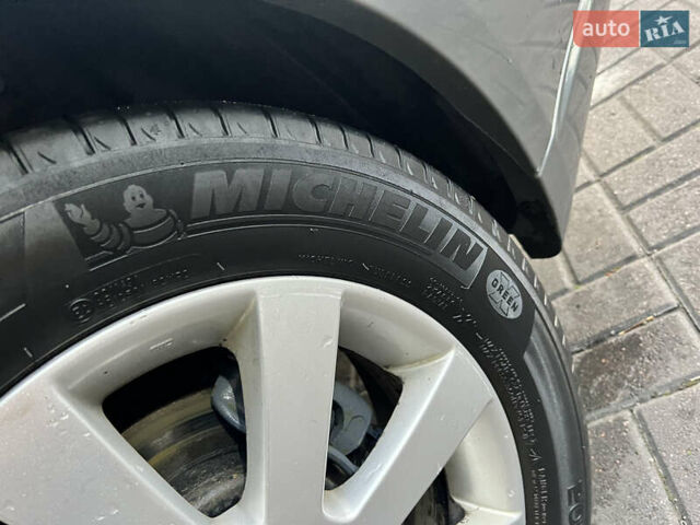 Сірий Шевроле Епіка, об'ємом двигуна 2 л та пробігом 192 тис. км за 5700 $, фото 7 на Automoto.ua