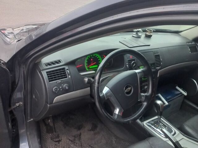 Синий Шевроле Эпика, объемом двигателя 2.5 л и пробегом 245 тыс. км за 3600 $, фото 6 на Automoto.ua