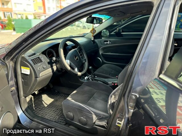 Синій Шевроле Епіка, об'ємом двигуна 2 л та пробігом 236 тис. км за 5300 $, фото 3 на Automoto.ua