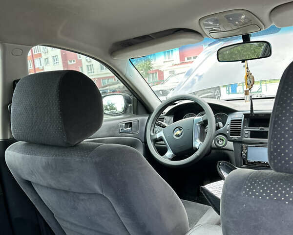 Синій Шевроле Епіка, об'ємом двигуна 1.99 л та пробігом 240 тис. км за 4999 $, фото 5 на Automoto.ua