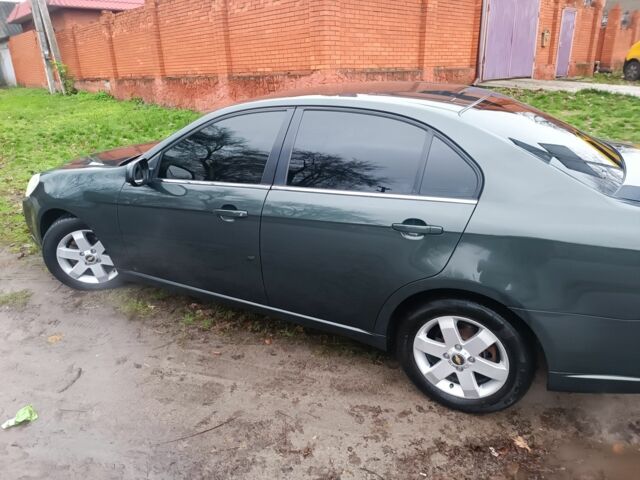 Зелений Шевроле Епіка, об'ємом двигуна 2 л та пробігом 220 тис. км за 4300 $, фото 3 на Automoto.ua