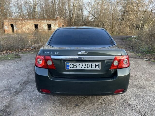 Зелений Шевроле Епіка, об'ємом двигуна 2 л та пробігом 236 тис. км за 4300 $, фото 2 на Automoto.ua