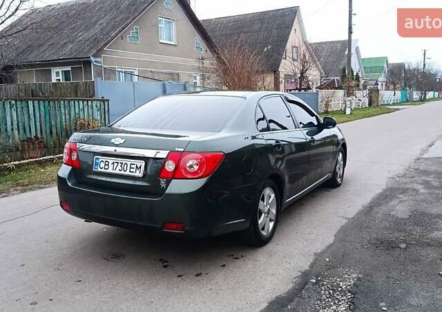 Зеленый Шевроле Эпика, объемом двигателя 1.99 л и пробегом 245 тыс. км за 4400 $, фото 3 на Automoto.ua