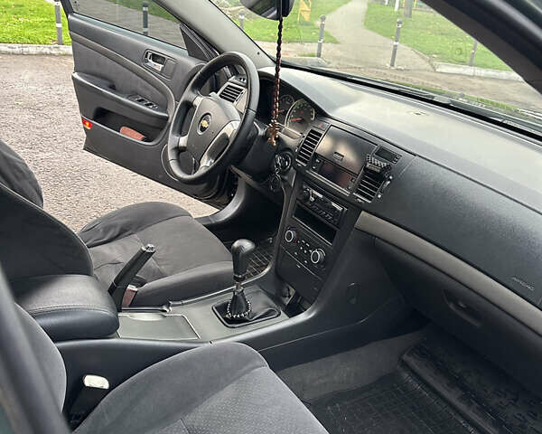 Зелений Шевроле Епіка, об'ємом двигуна 1.99 л та пробігом 255 тис. км за 5500 $, фото 12 на Automoto.ua