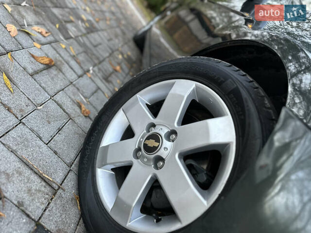 Зеленый Шевроле Эпика, объемом двигателя 2.5 л и пробегом 162 тыс. км за 4299 $, фото 14 на Automoto.ua