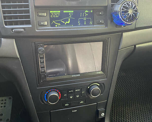 Зеленый Шевроле Эпика, объемом двигателя 2 л и пробегом 220 тыс. км за 5800 $, фото 4 на Automoto.ua