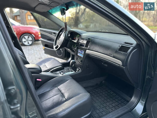 Зеленый Шевроле Эпика, объемом двигателя 2.5 л и пробегом 162 тыс. км за 4299 $, фото 18 на Automoto.ua