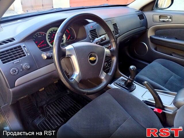 Зеленый Шевроле Эпика, объемом двигателя 2 л и пробегом 104 тыс. км за 5490 $, фото 4 на Automoto.ua