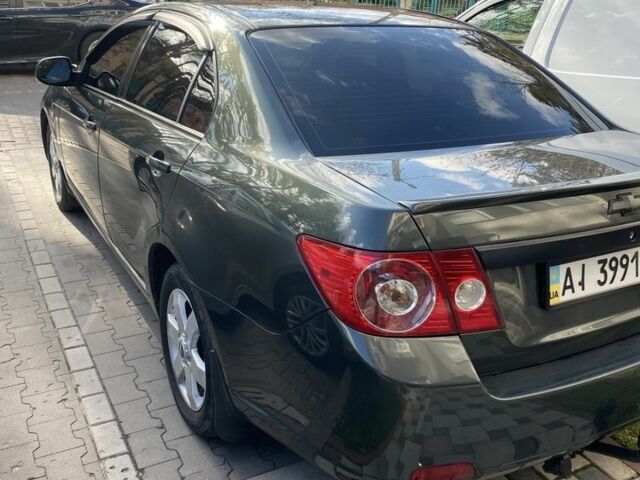 Зелений Шевроле Епіка, об'ємом двигуна 2 л та пробігом 333 тис. км за 4700 $, фото 1 на Automoto.ua