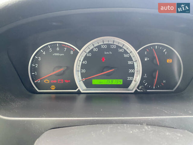 Зелений Шевроле Епіка, об'ємом двигуна 1.99 л та пробігом 159 тис. км за 3899 $, фото 7 на Automoto.ua