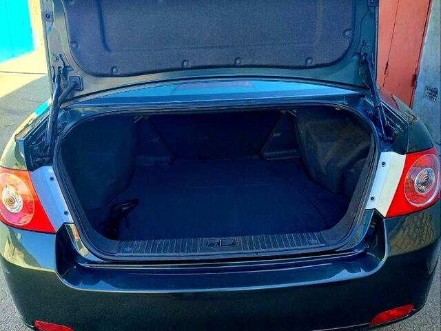 Зеленый Шевроле Эпика, объемом двигателя 2 л и пробегом 104 тыс. км за 5490 $, фото 7 на Automoto.ua