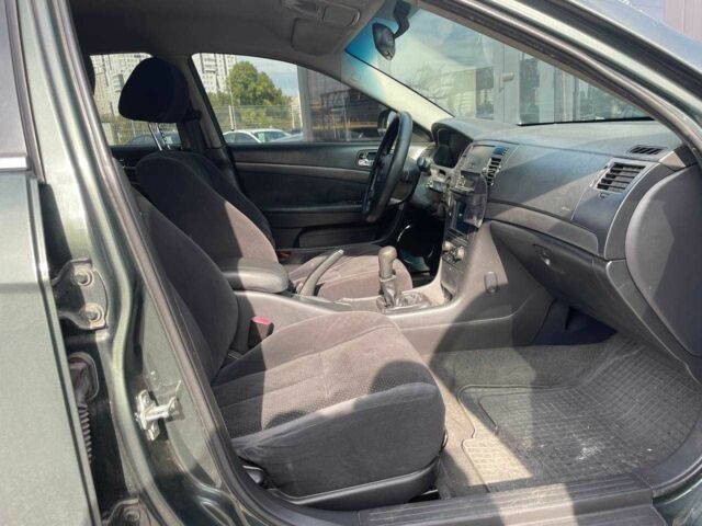 Зелений Шевроле Епіка, об'ємом двигуна 2 л та пробігом 312 тис. км за 5290 $, фото 11 на Automoto.ua