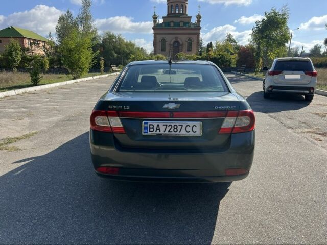 Зеленый Шевроле Эпика, объемом двигателя 2 л и пробегом 173 тыс. км за 5500 $, фото 2 на Automoto.ua