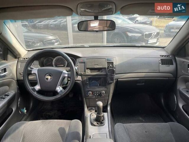 Зелений Шевроле Епіка, об'ємом двигуна 2 л та пробігом 312 тис. км за 5290 $, фото 14 на Automoto.ua