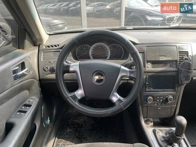 Зелений Шевроле Епіка, об'ємом двигуна 2 л та пробігом 312 тис. км за 5290 $, фото 13 на Automoto.ua