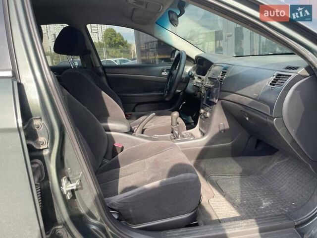 Зелений Шевроле Епіка, об'ємом двигуна 2 л та пробігом 312 тис. км за 5290 $, фото 11 на Automoto.ua