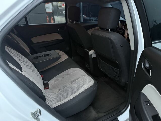 Белый Шевроле Эквинокс, объемом двигателя 3 л и пробегом 270 тыс. км за 7500 $, фото 14 на Automoto.ua