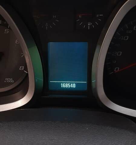 Білий Шевроле Еквінокс, об'ємом двигуна 2.99 л та пробігом 300 тис. км за 7800 $, фото 1 на Automoto.ua