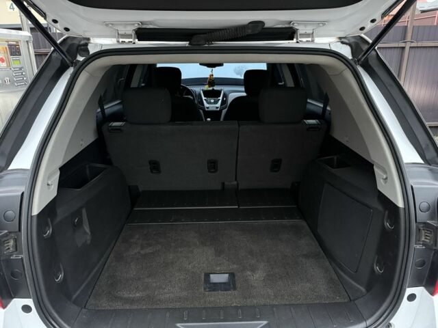 Белый Шевроле Эквинокс, объемом двигателя 3 л и пробегом 270 тыс. км за 7500 $, фото 13 на Automoto.ua