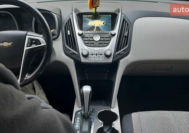 Білий Шевроле Еквінокс, об'ємом двигуна 2.99 л та пробігом 300 тис. км за 7800 $, фото 2 на Automoto.ua