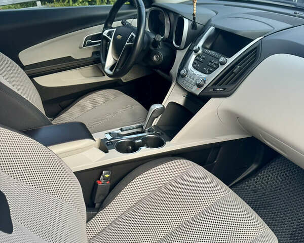 Белый Шевроле Эквинокс, объемом двигателя 2.38 л и пробегом 212 тыс. км за 9700 $, фото 18 на Automoto.ua