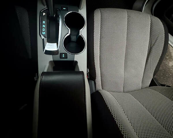 Белый Шевроле Эквинокс, объемом двигателя 2.38 л и пробегом 212 тыс. км за 9700 $, фото 23 на Automoto.ua