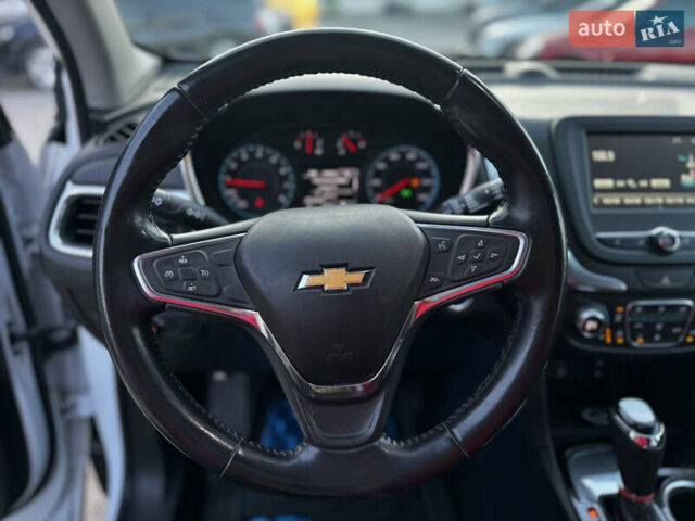 Белый Шевроле Эквинокс, объемом двигателя 1.5 л и пробегом 123 тыс. км за 13500 $, фото 3 на Automoto.ua