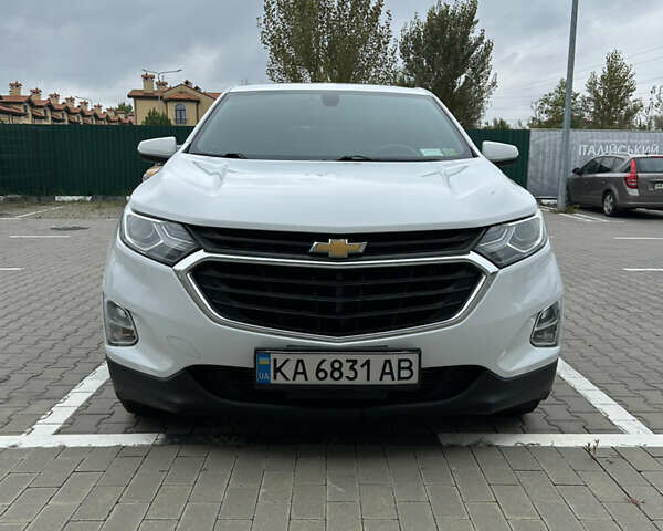 Белый Шевроле Эквинокс, объемом двигателя 1.5 л и пробегом 125 тыс. км за 12900 $, фото 6 на Automoto.ua