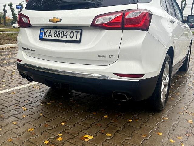 Белый Шевроле Эквинокс, объемом двигателя 2 л и пробегом 230 тыс. км за 15000 $, фото 3 на Automoto.ua